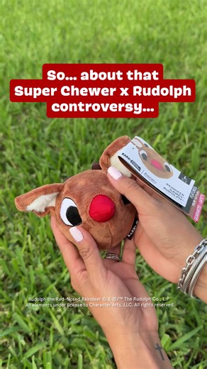 Sleigh your dog’s holiday with a FREE 2X upgrade on the special edition Rudolph® box. It’s packed with twice the toys, treats, and holiday cheer! | Super Chewer BarkBox
