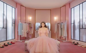 IU《celebrity》MV LIVE