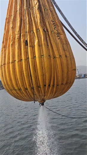 Crane load test....#deadweight #crane #test #loadtesting #shipping #youtubeshorts #ytshorts #shorts