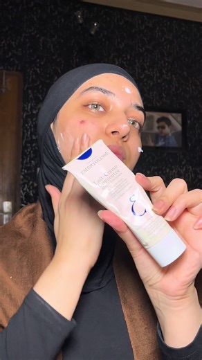 Dark Feminine Makeup Tutorial: Steps to Achieve the Look