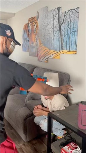 When you lose the silent game in 2 seconds. #funny #partygames #party #fyp #foryou #viral