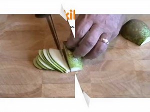 Slicing pears