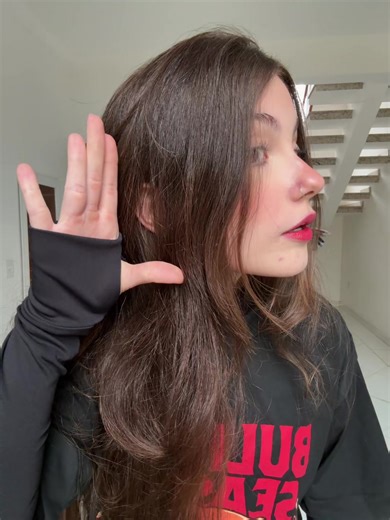Sofia Bianco: Bebendo Creatina e Estilo de Rabo de Cavalo