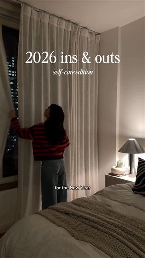 Rachel Madison Solomon on Instagram: "#ad 2026 is the year of feeling GOOD!! ✨ @flotracker #floapp #periodtracker #insandouts #newyearsresolution"