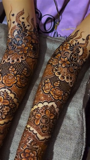 Shaikh Tahejib on Instagram: "Bridal mehndi design @tahejib_mehndi_surat @henna_class_surat #hennatattoo #hennanight #surat #arabichennadesigns"