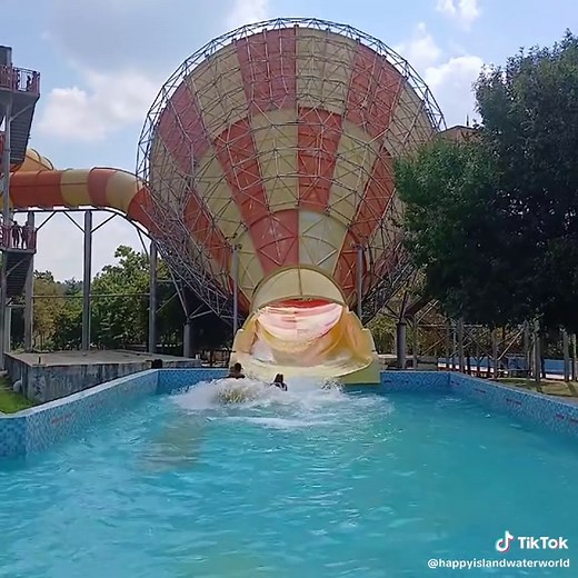 💦 The Waterpark is open tomorrow! Perfect weather, great vibes, and a full day of splashing fun awaits.