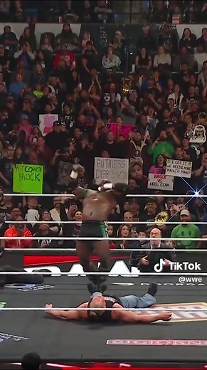 Brock Lesnar Defeats Oba Femi in WWE Clash