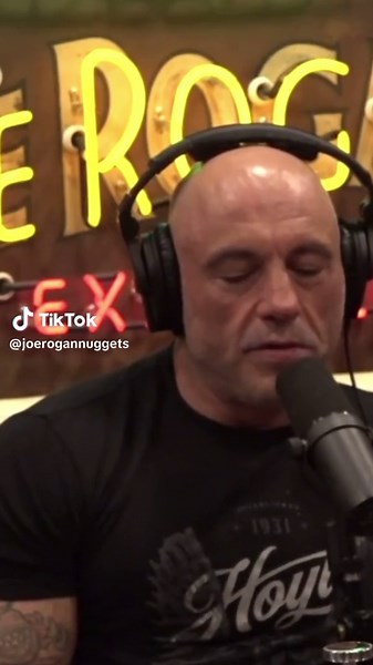 #joerogan on #vitamind #vitamins #supplements on #thejoeroganexperience #joeroganpodcast #podcast