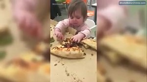 1.5K views · 25 reactions | Taguj osobu koja ovoliko voli pizzu  | Radio Mix | Facebook