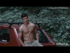 Robert Pattinson Kisses Taylor Lautner at the MTV Movie Awards!