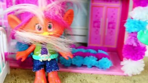 TROLLS POPPY Having Babies AGAIN?!? Trolls Movie Parody After Wedding Baby Birth Dream Needs Doctor