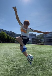 Amazing Freestyle Football Skills and Tricks