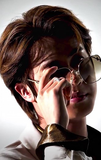 Stunning Fashion Showcase of Taehyung and Jin