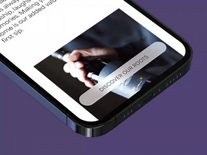 Dynamic navigation button - Awwwards