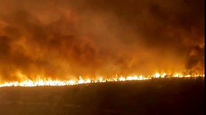 Wildfires rage in France, thousands evacuated from homes