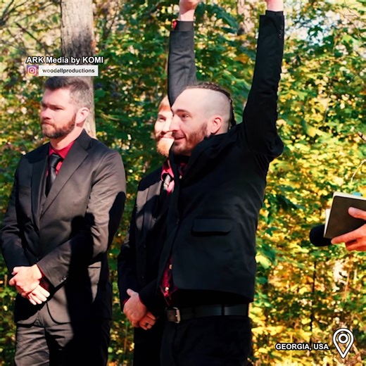 1.6K views · 26 reactions | What a wholesome reaction 凉 | ARK Media | Facebook