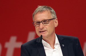 Pressekonferenz beim VfB Stuttgart: Neuzugänge und andere Überraschungen