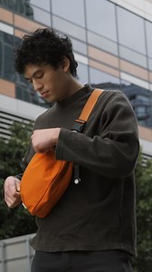 Meet the Orbitkey Urban Sling Collection, available to preorder on Kickstarter NOW! 🤩 https://orbitkey.co/UrbanSlingKS The Urban Sling is your ultimate carry companion, no matter where your adventure takes you. The Urban Sling is available in 3 Sizes: The Urban Sling Mini (2L Capacity), the Urban Sling (4L Capacity), and the Urban Sling Pllus (6L Capacity). ◾️◼️ ⬛️ ▫️ ◽️ ⬜️ 🔸 🔶 🟧 | Orbitkey