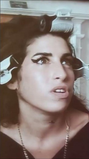 Here is Grammy Award winning Brit school attendee Lola Young talking about Amy's influence 🖤