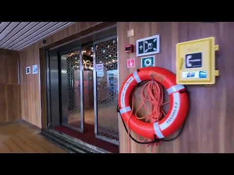CARNIVAL SPLENDOR CABINS AND STATEROOMS ON CRUISE
