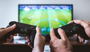 Marijuana and Gaming: A Hindrance or Performance Enchancer?
