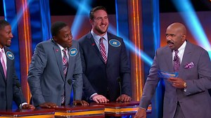 No need to explain your answers. 󾌴 | Celebrity Family Feud