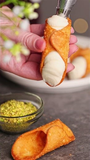 Cannoli Filling - Ricotta creamy filling - Easy dessert recipe
