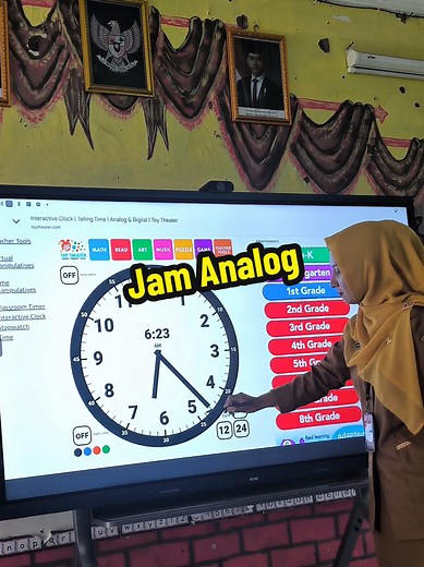 Belajar Jam Analog dengan Interactive Flat Panel