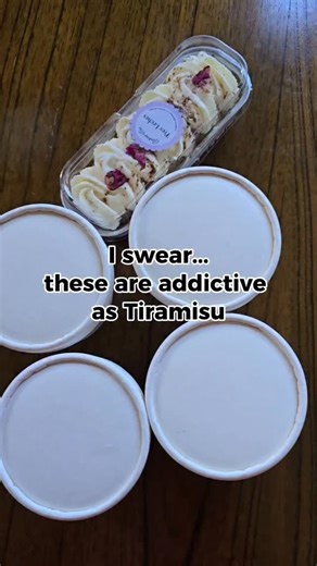 It's been so long, I'm hooked 👌 📍@bakinge.r.a Yay for options so we're never bored of desserts‼️ Threw me back to our visit to New York for Magnolia Bakery's internationally known dessert pudding 🔥 #bananapudding #pistachio #viralfood #local #trinidadandtobago | HungryBelly868