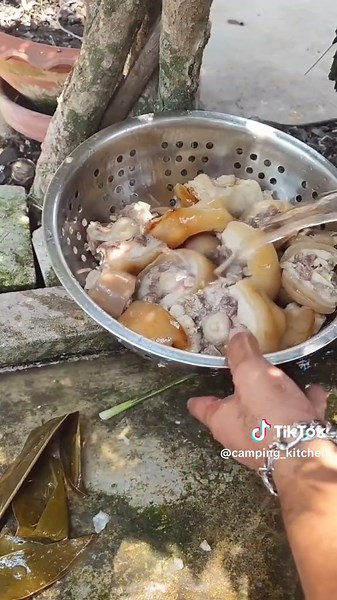 วิธีทำซุปหางวัวแซ่บๆ ที่ครัวข้างแคมป์
