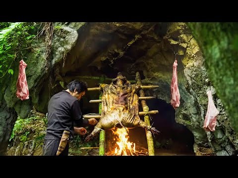 FULL FOOTAGE | Hunting Runaway Pigs, Smoking the Pork, Then a Thief Appears