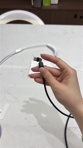 Fast Charging Solutions: The 3-in-1 Cable for Samsung and iPhone