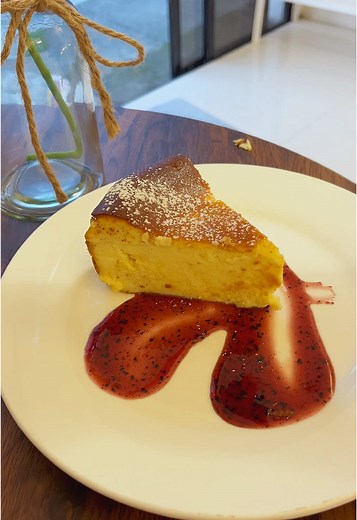 How to made burnt basque cheesecake? #viral #viralvideo #cafe #coffee #coffeeshop #coffeetime #coffeelover #cheesecakerecipe