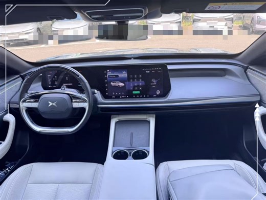 小鹏p7i 2023款702max，后置后驱，超长续航702公里，2024年1月首次上牌，表显4万公里，原版0出险极品车况，14.x包过户