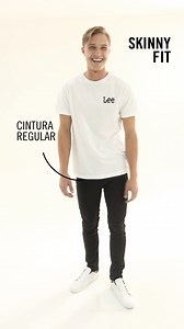 Diccionario LEE: Skinny. En los años 50 fueron los beatniks los que llevaron este tipo de pantalones más ajustados, combinados con jersey de cuello vuelto, camisetas de rayas y boinas. | Lee Ecuador