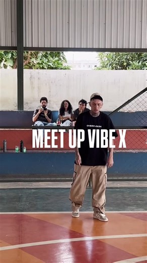 MOGALI on Instagram: "Minha performance de jurado no meet up vibe x em Brasília, espero que gostem, e já agradecer a todos que tiraram um tempo pra me tromba conversar comigo falar da história de vcs com o fs eu real do valor pra isso , agradecer a organização sem palavras, as risada, e é isso a coletividade em qualquer quebrada que nois tive vale mais que qualquer coisa ! Até uma próxima BSB, na torcida pros dancers dae vcs são diferenciados !🙏🏻❤️✊🏻"