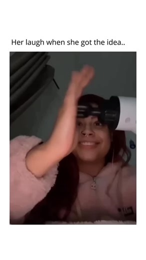 Memes || Comedy || Entertainment on Instagram: "日本利用压电瓷砖将脚步转化为电能。这些瓷砖捕捉来自你脚步的动能。当你行走时，你的重量和动作会对瓷砖产生压力。瓷砖会轻微弯曲，从而产生机械应力。瓷砖内部的压电材料将这种应力转化为电能。每一步都会产生少量电荷，而数百万步结合在一起就能产生足够的电力来驱动 LED 灯、数字显示屏和传感器。在像涩谷车站这样繁忙的地方，每天大约有 240 万个脚步为这一系统作出贡献。这些电能可以被储存或立即使用，从而减少对传统电力来源的依赖，并支持可持续的城市基础设施。这种方法将日常运动转化为实用的可再生能源 #日本 #知识 #事实 #你知道吗 #推荐 #科技 #创新 #历史 #技术 #实验 #热门"