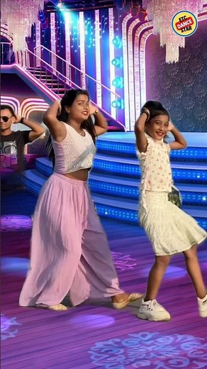 Trending song 🔥 unique dance performance 🥰❤️ #shorts​ #dance #youtubedance