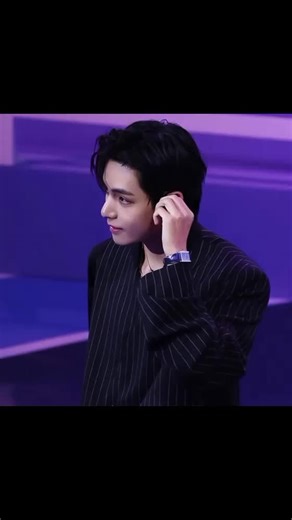 عملتو عشان ما ابقى صاحبه عليكم وراح اعمل بارت 2 اللي اللي فيه روزي وشيكيتا يتنمرون على جيني لانها عاملتهم ببرود