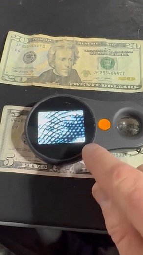 Portable Handheld Magnifying Glass – Clear Vision On-the-Go! ✨Compact and lightweight, this handheld magnifier is easy to carry in bags or pockets—perfect for reading small print, examining details, or exploring nature. High-clarity lens ensures sharp visibility, ideal for seniors, students, and daily use! #PortableMagnifier #HandheldVisionTool | Costlyrich、C | Facebook