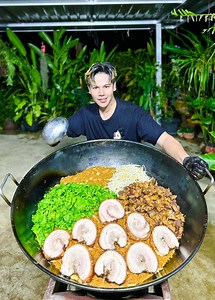 หมี่คลุก หมูตุ๋น หมูกรอบชาชู #อาร์มหรอยอีหลี #หรอยอีหลี #สูตรสร้างอาชีพ | หรอยอีหลี