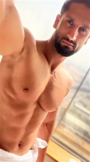 Sepehr Sepehrpour on Instagram‎: "۱۲ هفته تمرین منظم + تغذیه اصولی نه رژیم عجیب، نه تمرین افراطی؛ فقط استمرار، برنامه درست و صبوری 💪 این تغییر نتیجه‌ی تمرین هدفمند، کنترل کالری، خواب بهتر و پایبندی به برنامه‌ست. 12 weeks of consistent training + smart nutrition Whether your goal is fat loss, muscle building, body shaping, or simply feeling better, this path works. It doesn’t matter if you’re a beginner, the right plan works for every body. Correct form, personalized nutrition, and structured tr