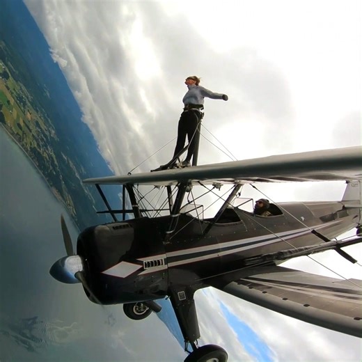 Bea Johnson on Instagram: "Am back! Did you miss me? Over the past five years, I've enjoyed life to the fullest, checking experiences off my bucket list (like this one, although... a wingsuit would have been more eco friendly 😁), but also settling in a different state, and dedicating myself to an ambitious new project. Excited to reveal what I've been up to and share more on all things zero waste!"