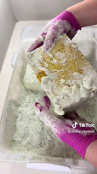 Cleaning Tips: Using Bleach and Laundry Bucket