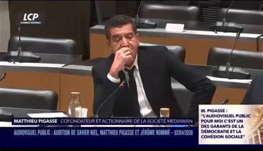 💥 HALLUCINANT !!! Du jamais vu ! En pleine commission parlementaire, le président invite les 2 milliardaires de gauche Niel & Pigasse à porter plainte contre le rapporteur !!!!