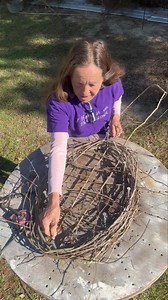 How to put a backing on your half basket wreath. | The Grapevine Lady