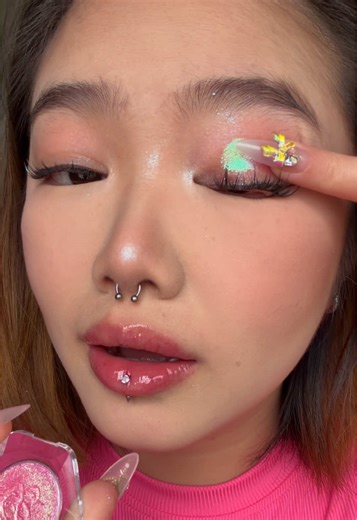 Hooded Eyes Makeup Tips and Tricks