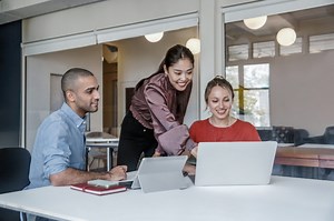 Extend your PLM with low code | Siemens Software