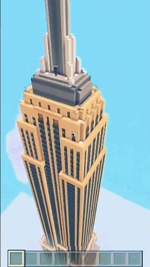 Building the Empire State Building - Minecraft - on Switch (timelapse)