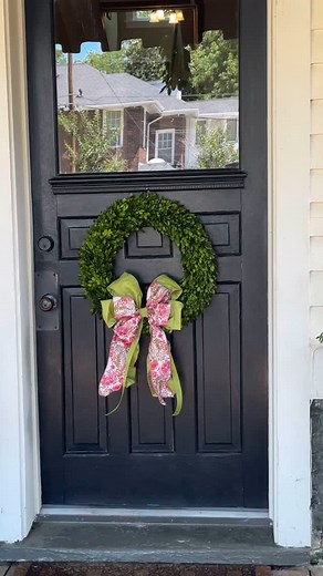 Kick off summer this weekend and give your wreath a seasonal makeover in minutes, shifting from Spring colors to Stars & Stripes! 🌿🇺🇸 Simply remove the existing bow. Choose a red, white, and blue ribbon or fabric sash, and tie a knot or bow, allowing the ends hang for a relaxed look. Your entryway is now ready to greet guests from Memorial Day through the Fourth of July!🇺🇸 Pro tip: Hang bows on coat hangers to store and use again for years to come! | Delta Magazine